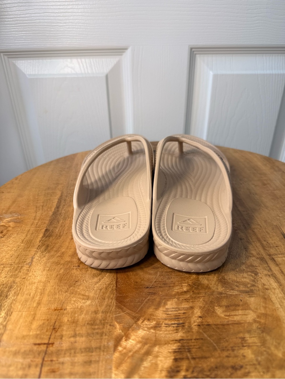 Reef Neutral Beige Foam Thong Sandals NWOT - Picture 4 of 4